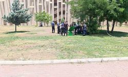 Bir genç parkta ölü bulundu