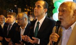 Vali Taşolar Erbain’e Gidecek Olan Bir Kişiye Sponsor Oldu