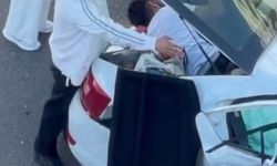 Kazada yaralılar otomobilin içinde sıkıştı