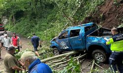 Rize’de Uçuruma yuvarlanan kamyonetteki karı koca hayatını kaybetti