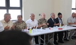 IĞDIR PROTOKOLÜNDEN ŞEHİT BABASI AHMET AKDENİZ’E SON GÖREV: TAZİYE ZİYARETİ GERÇEKLEŞTİRİLDİ