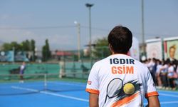 IĞDIR'DA SPOR ŞÖLENİ: 6. ULUSAL KAYISI CUP TENİS TURNUVASI COŞKUYLA BAŞLADI