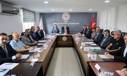 VALİ M. FIRAT TAŞOLAR BAŞKANLIĞINDA GENÇLİK VE SPOR DEĞERLENDİRME TOPLANTISI GERÇEKLEŞTİRİLDİ