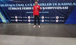 Boksör Mehmet Turan Delibaş Türkiye üçüncüsü oldu