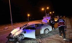 Van'da kaza yapan otomobilin bagajından çok sayıda bira kutusu çıktı