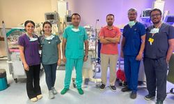 IĞDIR’DA MUCİZE MÜDAHALE: 13 GÜNLÜK BEBEK BEYİN AMELİYATIYLA HAYATA TUTUNDU!