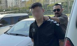 17 Yaşındaki çocuk 2 kişiyi bıçakladı