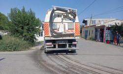 Köy Yolları Süpürülüyor