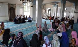 Vali Taşolar Kur’an Kuşlarını Ziyaret Etti