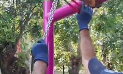 Parklarda bakım ve yenileme çalışmaları sürüyor