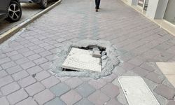 Iğdır’da Kaldırımlar ve Kanalizasyon Kapakları Tehlike Saçıyor