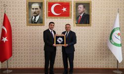 Azerbaycan Kars Başkonsolosu Zeynalov’dan Rektör Gürel’e Ziyaret