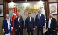 Iğdır Azerbaycan Evi Derneği’nden Kars Belediye Başkanı Senger’e Ziyaret