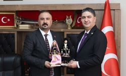 MHP'den Iğdır'a Kritik Ziyaret: "Liderimizin Emrinde Çalışmalarımızı Sürdüreceğiz"