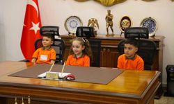 Minikler Yönetime El Koydu