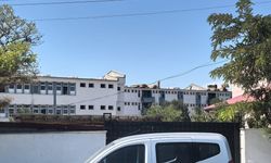 IĞDIR’DA DEPREME DAYANIKSIZ OKULLARIN YIKIMI SÜRÜYOR