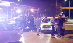 Kaçan traktör sürücüsü polis aracına çarparak yakalandı