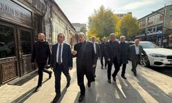 KARS BELEDİYESİNDEN KALDIRIM İŞGALLERİNE KARŞI GENİŞ KAPSAMLI BİLGİLENDİRME ÇALIŞMASI