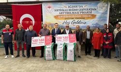 KARAKOYUNLU'DA ÇİFTÇİLERE %50 HİBELİ SERTİFİKALI BUĞDAY TOHUMU DESTEĞİ