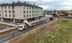 Bolvadin'de Huzurevi yolu sıcak asfalta kavuştu