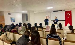 Kars'ta üniversiteli kadınlara kades tanıtımı