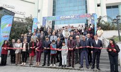 İTALYAN RESSAMLARIN ESERLERİ IĞDIR’DA SANATSEVERLERLE BULUŞTU