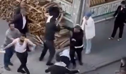 İstanbul’un göbeğinde bıçaklı, satırlı kavga