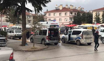 Pazarda taşlı-sopalı kavga: 5 yaralı