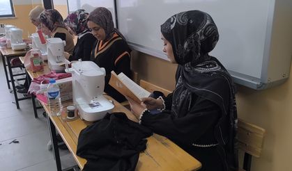 Iğdır’da Kadın Kursiyerler Hem Öğreniyor Hem Kazanıyor