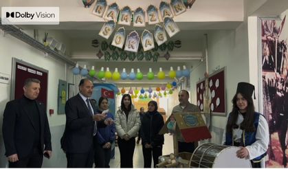 OKUL KORİDORLARINDA RAMAZAN ESİNTİSİ: "RAMAZAN SOKAĞI" BÜYÜK İLGİ GÖRDÜ