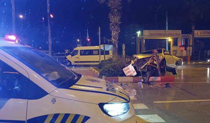 Kozan’da Minibüs ile otomobil çarpıştı: 4 yaralı