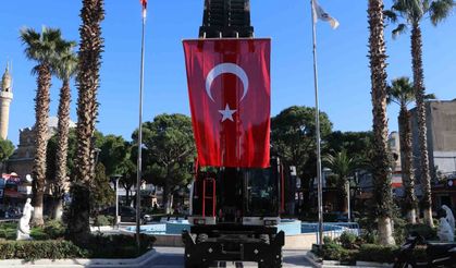 Söke Belediyesi'ne 15 tonluk ekskavatör