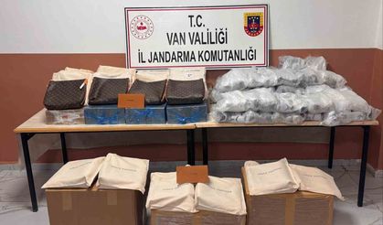 Başkale'de 3 milyon 460 bin TL değerinde kaçak eşya ele geçirildi