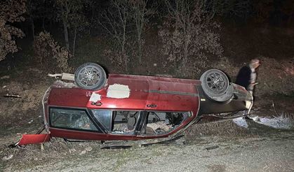 İki otomobil çarpıştı: 2'si çocuk 5 yaralı