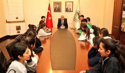 Kars'ı gururlandıran başarı: Şampiyon takım yarı finalde