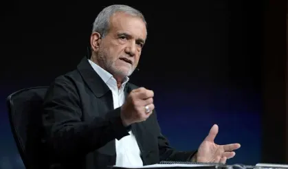 Pezeşkiyan, kalabalıklar yapay zeka değil