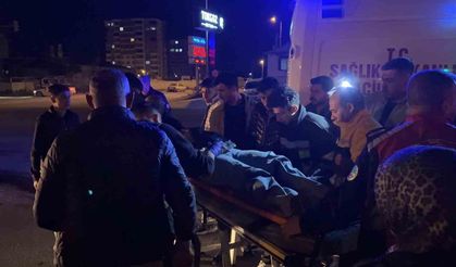 Kayseri'de SUV araç ile otomobil çarpıştı: 3'ü ağır 4 yaralı