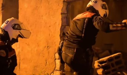 Iğdır Emniyeti'nden Dev Asayiş Uygulaması: "Huzurlu Sokaklar" Mercek Altında!