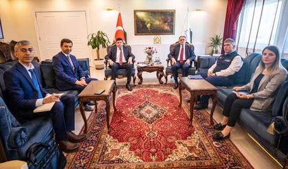 Azerbaycan Kars Başkonsolosu ve Beraberindeki Heyet Van Valisi’ni Ziyaret Etti