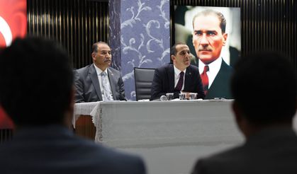 Vali, Eğitimcilerle Bir Araya Geldi