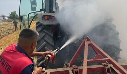 Iğdır’da Tarlada Çalışan Traktör Alev Aldı