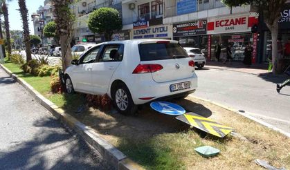 Otomobiller çarpıştı: 2 yaralı