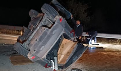 Beton mikseri ile çarpışan araç devrildi: 2 yaralı