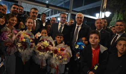 Erzurum şampiyonları bağrına bastı