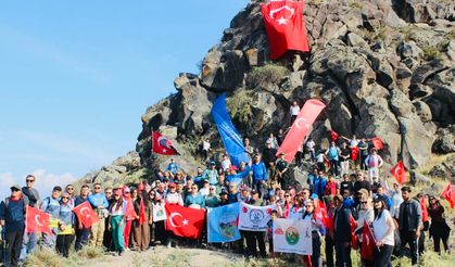Karakoyunlu Cumhuriyet İçin Yürüdü