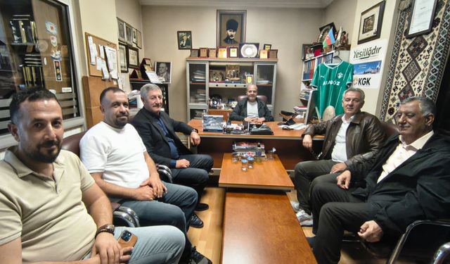 Milletvekili Yılmaz Hun ve Abdülkadir Özsular"dan Nezaket Ziyareti