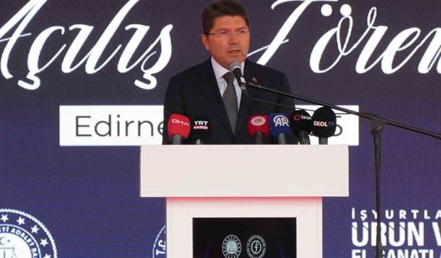 Adalet Bakanı Tunç: "Selimiye"nin gölgesinden İsrail"i lanetliyorum"