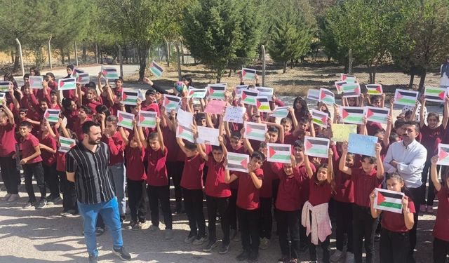Diyarbakır"ın Dicle ilçesin''de öğrencilerden Gazze"ye destek çalışması