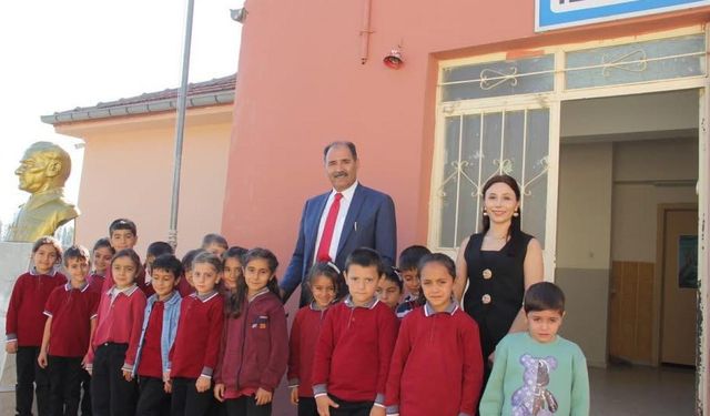 Öğrencilere Müdür Baba Şefkati
