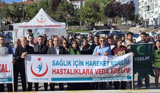 Sağlık için 10 bin adım attılar
